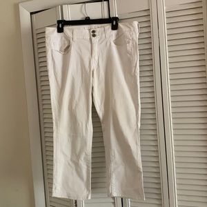 American Eagle white jeans